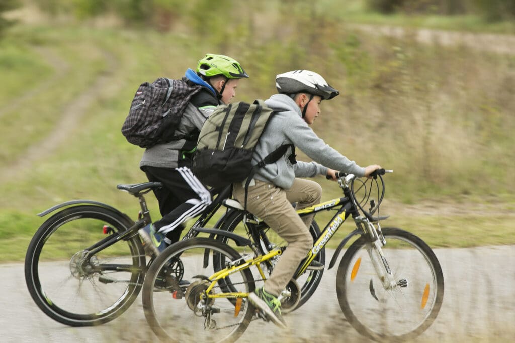 Leg, konkurrencer og tryghed skal få flere børn til at cykle
