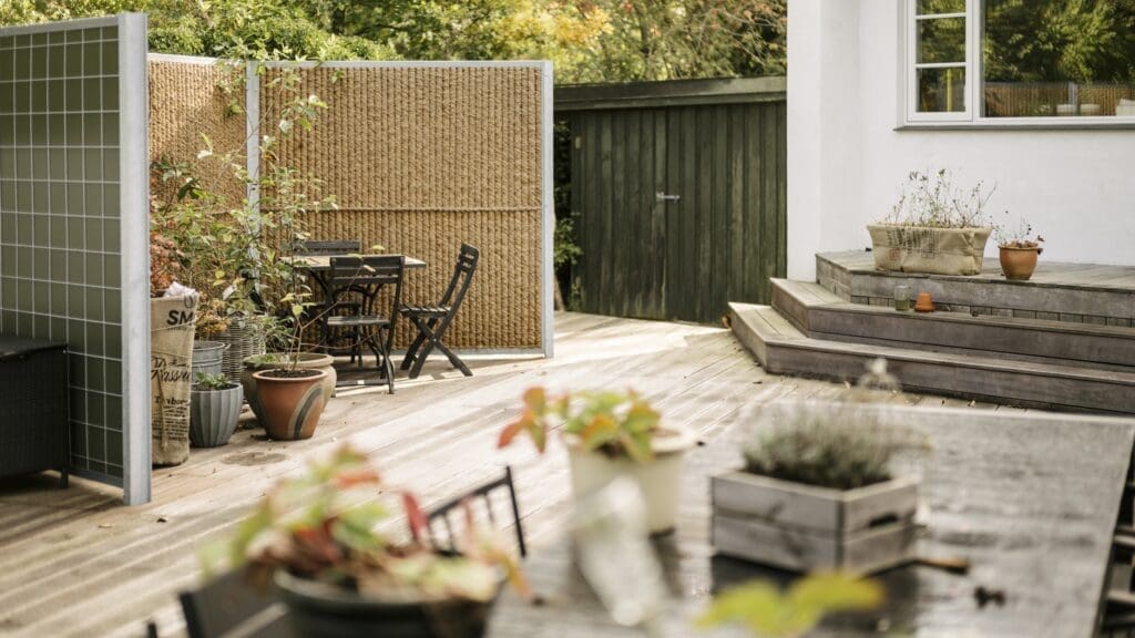 Rolig Have 2.0 viser potentiale i lokale støjhegn i private haver